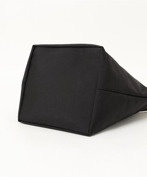 VIOLAd'ORO（ヴィオラドーロ）の「【VIOLAd'ORO/ヴィオラドーロ】GINO ナイロントートバッグ（ショルダーバッグ・レディース・ブラック/ネイビー/グレー・FREE）」の10枚目の写真