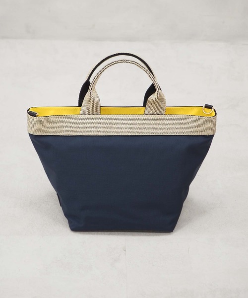 VIOLAd'ORO（ヴィオラドーロ）の「【VIOLAd'ORO/ヴィオラドーロ】GINO ナイロントートバッグ（ショルダーバッグ・レディース・ブラック/ネイビー/グレー・FREE）」の3枚目の写真