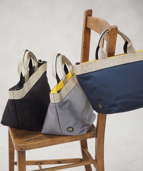 VIOLAd'ORO（ヴィオラドーロ）の「【VIOLAd'ORO/ヴィオラドーロ】GINO ナイロントートバッグ（ショルダーバッグ・レディース・ブラック/ネイビー/グレー・FREE）」の12枚目の写真