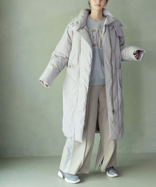 MARECHAL TERRE(マルシャルテル)の「キルティングロングコート(その他アウター・レディース・ライトグレー/ブラック/ライトベージュ・MEDIUM)」の11枚目の写真