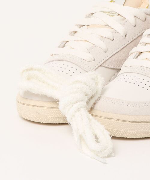 Reebok(リーボック)の「【Reebok×Danielle Guizio】CLUB C 85(スニーカー・レディース・オフホワイト・22.5cm/23cm/23.5cm/24cm/24.5cm/25cm)」の4枚目の写真