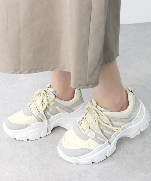 LOVEHUNTER(ラブハンター)の「Love Hunter / 厚底約6.5cmソール ダッドスニーカー(1557)(スニーカー・レディース・ホワイト/ベージュ/ブラック×ブラック/ホワイト×ホワイト・3L/S/LL/L/M)」の19枚目の写真