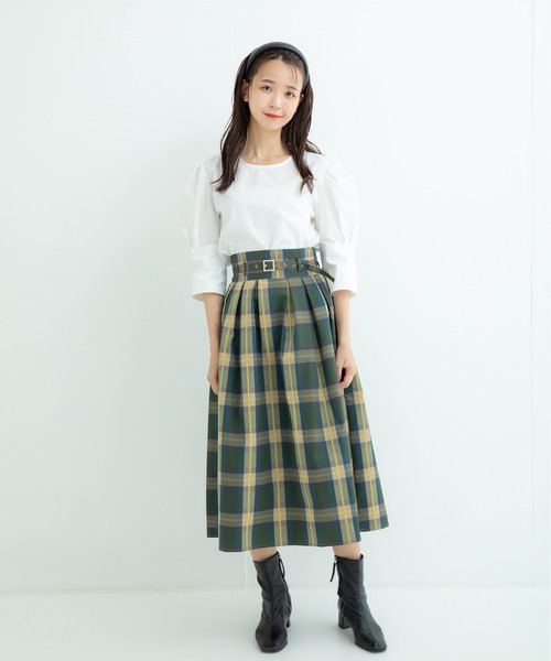 ADIRA（アディラ）の「メモリータフタチェックミディースカート（スカート・レディース・ベージュ/ブラック・MEDIUM）」の20枚目の写真