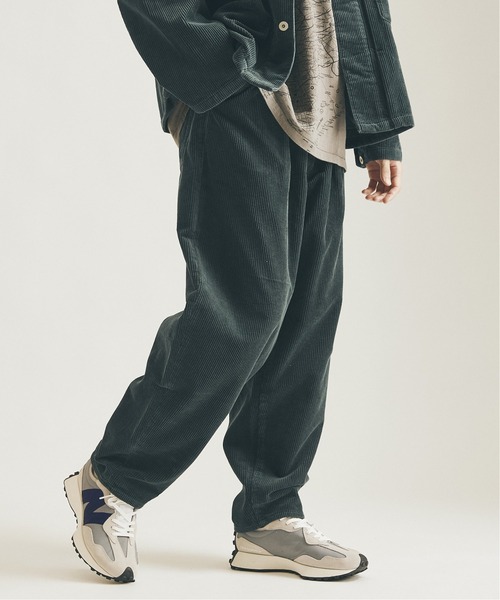 JOURNAL STANDARD（ジャーナルスタンダード）の「コーデュロイ トレイル バルーンパンツ（その他パンツ・メンズ・ブラック系その他/ネイビー/ベージュ/グリーン・LARGE/MEDIUM/SMALL）」の20枚目の写真