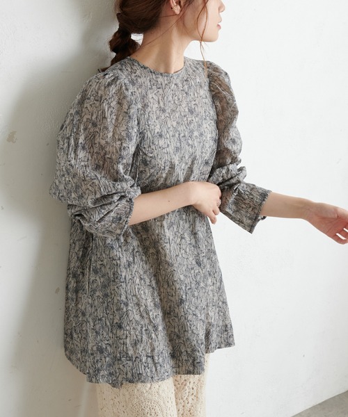 PUAL CE CIN（ピュアルセシン）の「線描きプリントプルオーバーブラウス（シャツ/ブラウス・レディース・モカ/ライトベージュ/チャコールグレー・FREE）」の15枚目の写真