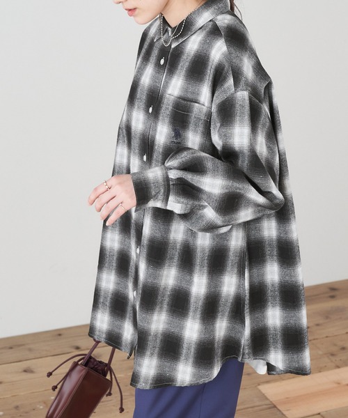 U.S. POLO ASSN.（ユーエスポロアッスン）の「U.S. POLO ASSN./ユーエスポロアッスン 別注 ボリュームスリーブ オーバーサイズチェックシャツ（シャツ/ブラウス・レディース・ブラック/ベージュ/ネイビー/ブラウン/グレー/オフホワイト/オレンジ/グリーン/ブラック系その他/ワイン・FREE）」の22枚目の写真