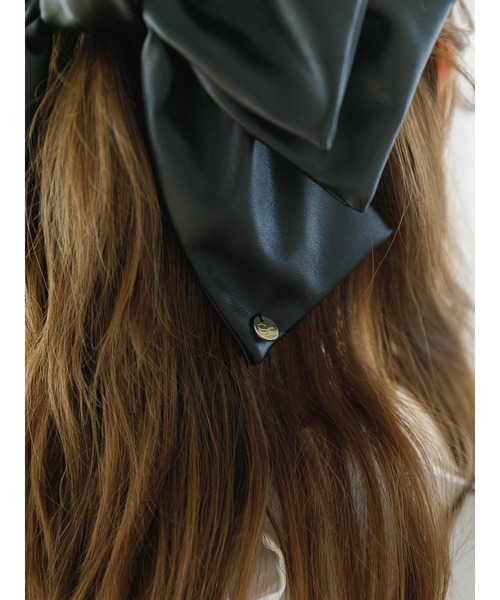 SLURR（スラ―）の「フェイクレザーリボンバレッタ（バレッタ/ヘアクリップ・レディース・ブラック/ブラウン/その他8・FREE）」の11枚目の写真