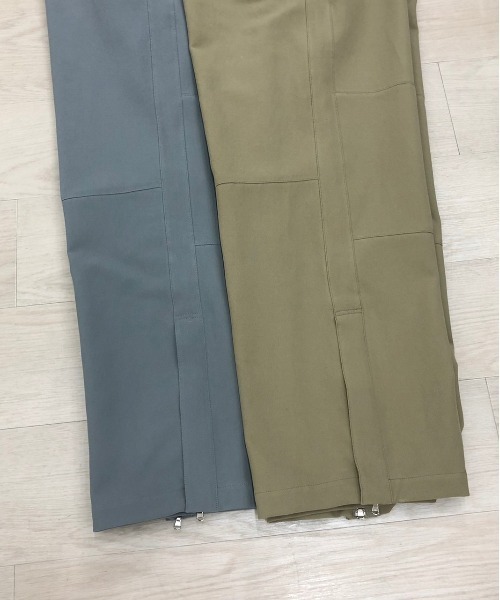 KIIT(キート)の「KIIT キート / HARD TWIST COTTON TRICOTINE OHMIZARASI FINISH MIL EASY PANTS ミリタリーイージーパンツ / KIM-P97-007(その他パンツ・メンズ・ブルーグレー/オリーブ・1/3/2)」の4枚目の写真