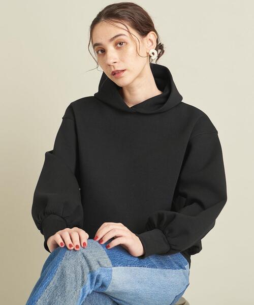 BEAUTY&YOUTH UNITED ARROWS(ビューティーアンドユースユナイテッドアローズ)の「【WEB限定】by ※ボリュームスリーブ フードプルオーバー -ウォッシャブル- ∴(パーカー・レディース・オフホワイト/ブラック/オレンジ/コバルトブルー・FREE)」の11枚目の写真