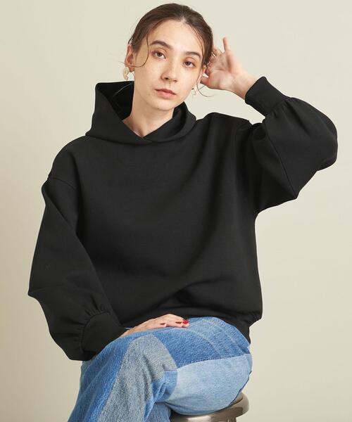 BEAUTY&YOUTH UNITED ARROWS(ビューティーアンドユースユナイテッドアローズ)の「【WEB限定】by ※ボリュームスリーブ フードプルオーバー -ウォッシャブル- ∴(パーカー・レディース・オフホワイト/ブラック/オレンジ/コバルトブルー・FREE)」の12枚目の写真