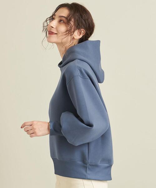 BEAUTY&YOUTH UNITED ARROWS(ビューティーアンドユースユナイテッドアローズ)の「【WEB限定】by ※ボリュームスリーブ フードプルオーバー -ウォッシャブル- ∴(パーカー・レディース・オフホワイト/ブラック/オレンジ/コバルトブルー・FREE)」の17枚目の写真