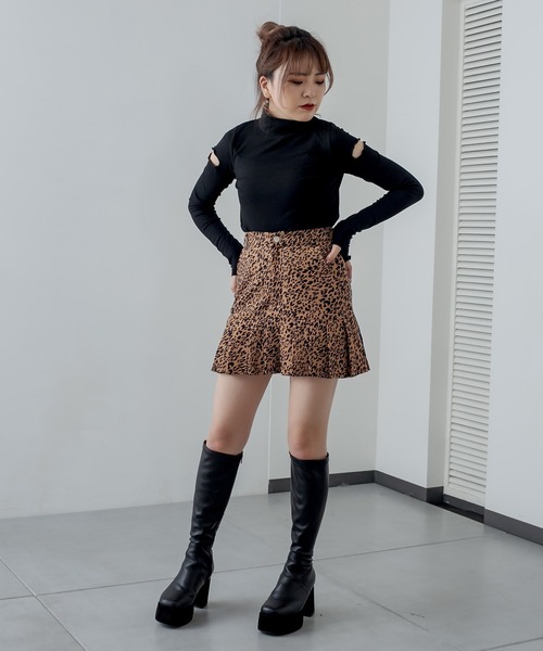 RASVOA(ラスボア)の「パターンヘムプリーツミニスカート(スカート・レディース・ブラック/ブラウン・FREE)」の12枚目の写真