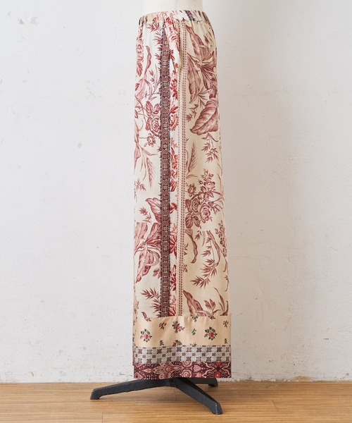 BEARDSLEY（ビアズリー）の「《Pierre-Louis Mascia》パンツ（その他パンツ・レディース・レッド・S）」の3枚目の写真