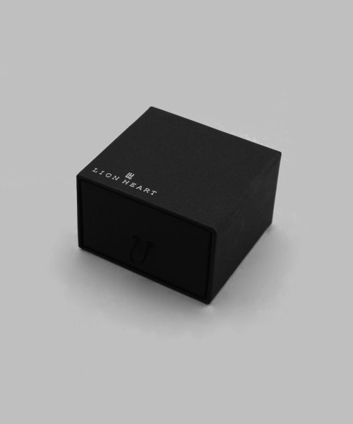 LION HEART（ライオンハート）の「LION HEART ギフトラッピングキット/ピアス・イヤリング・イヤーカフ専用（ラッピングキット・メンズ・ブラック・FREE）」の2枚目の写真