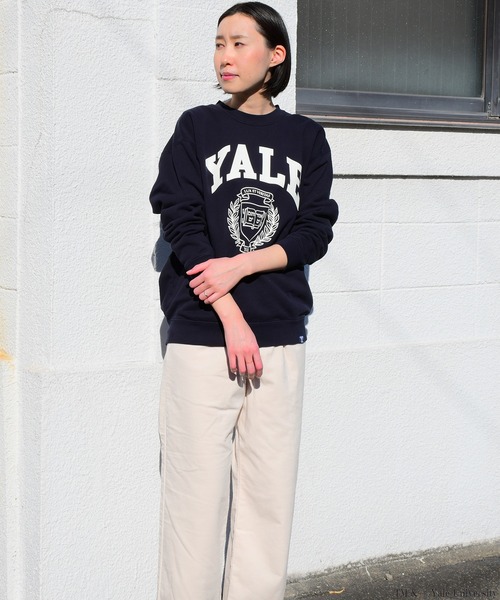 Johnbull Private labo(ジョンブルプライベートラボ)の「【+81BRANCA】カレッジスウェット / YALE(スウェット・レディース・ホワイト/ネイビー・MEDIUM/X-LARGE)」の8枚目の写真