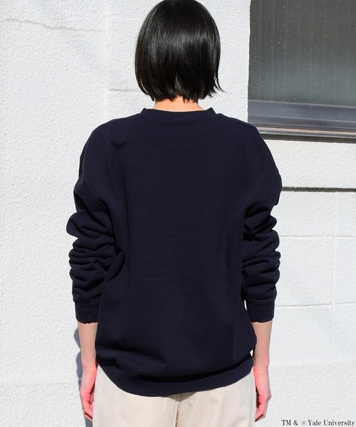 Johnbull Private labo(ジョンブルプライベートラボ)の「【+81BRANCA】カレッジスウェット / YALE(スウェット・レディース・ホワイト/ネイビー・MEDIUM/X-LARGE)」の6枚目の写真