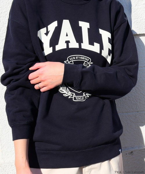 Johnbull Private labo(ジョンブルプライベートラボ)の「【+81BRANCA】カレッジスウェット / YALE(スウェット・レディース・ホワイト/ネイビー・MEDIUM/X-LARGE)」の7枚目の写真