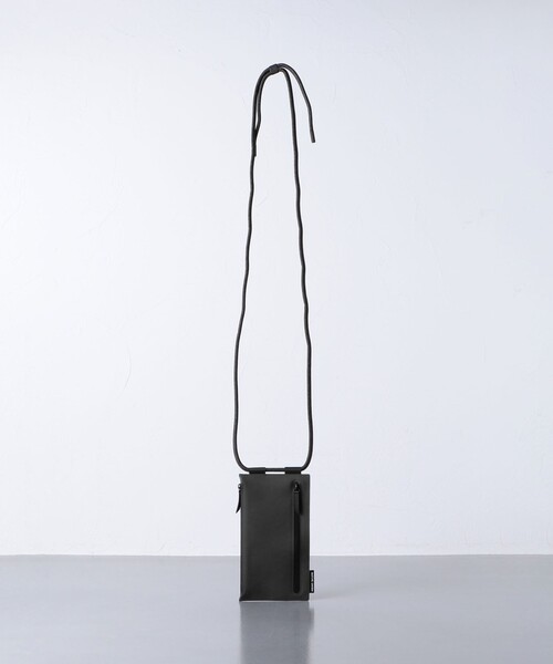 Native Union(ネイティブユニオン)の「<NATIVE UNION>SLING POUCH(スマホグッズ・レディース・ブラック/ベージュ・FREE)」の3枚目の写真