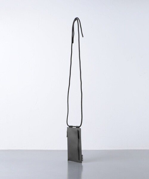 Native Union(ネイティブユニオン)の「<NATIVE UNION>SLING POUCH(スマホグッズ・レディース・ブラック/ベージュ・FREE)」の16枚目の写真