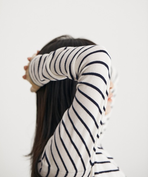 SALON adam et rope'（サロン アダム エ ロペ）の「【極上の肌ざわり】ロングスリーブプルオーバー -CreamyCotton /クリーミーコットン-（Tシャツ/カットソー・レディース・パープル/イエロー/ホワイト系その他2・FREE）」の6枚目の写真