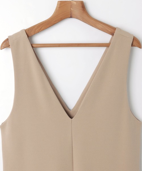 andme(アンドミー)の「梨地ポンチストレッチVネックワンピース(ワンピース・レディース・ブラック/ベージュ/グリーン/ネイビー/アイボリー/グレー系その他・M/L)」の20枚目の写真