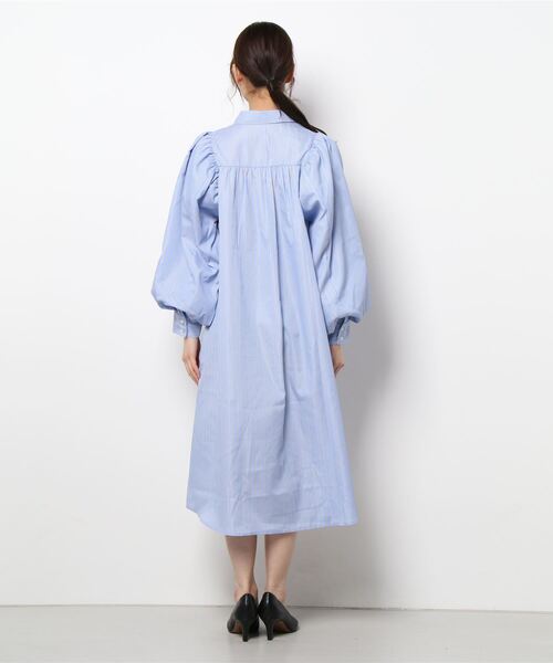 PAPAVER（パパヴェル）の「【PAPAVER】ストライプC柄袖ボリュームワンピース（シャツ/ブラウス・レディース・サックスブルー/オレンジ/ブルー・MEDIUM）」の8枚目の写真