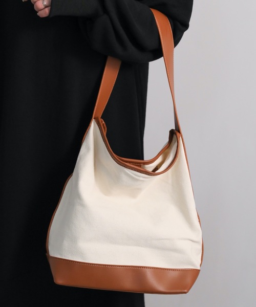 ap retro(アプレトロ)の「ワンハンドルバイカラーショルダーバック(ショルダーバッグ・レディース・ブラック/ライトブラウン・FREE)」の4枚目の写真