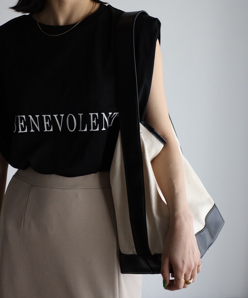 ap retro(アプレトロ)の「ワンハンドルバイカラーショルダーバック(ショルダーバッグ・レディース・ブラック/ライトブラウン・FREE)」の14枚目の写真