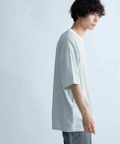 FORK&SPOON(フォークアンドスプーン)の「FORK&SPOON ボーダーショートスリーブTシャツ(Tシャツ/カットソー・メンズ・グリーン/ベージュ/オフホワイト・5/4)」の2枚目の写真