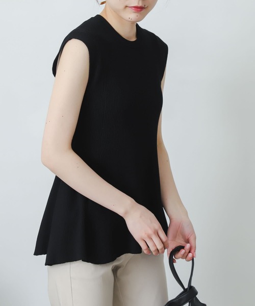 SENSE OF PLACE by URBAN RESEARCH（センスオブプレイスバイアーバンリサーチ）の「フレアノースリーブセーター（ニット/セーター・レディース・ブラック/レッド/ブルー/グリーン/ライトベージュ・ONE）」の19枚目の写真