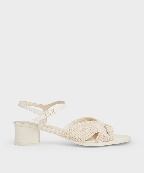 CHARLES & KEITH(チャールズ & キース)の「ニット ブロックヒールサンダル / Knitted Block Heel Sandals(サンダル・レディース・ブルー/ライラック/クリーム・25cm/23cm/24.5cm/25.5cm/22.5cm/23.5cm)」の2枚目の写真