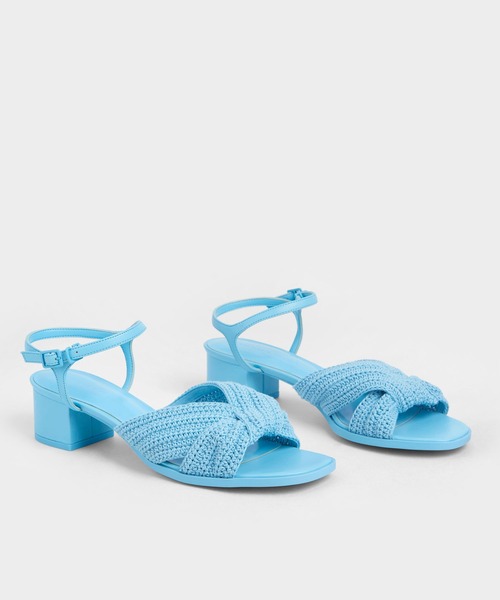 CHARLES & KEITH(チャールズ & キース)の「ニット ブロックヒールサンダル / Knitted Block Heel Sandals(サンダル・レディース・ブルー/ライラック/クリーム・25cm/23cm/24.5cm/25.5cm/22.5cm/23.5cm)」の11枚目の写真