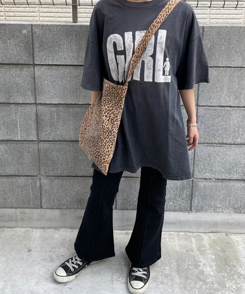 DuKKah(デュカ)の「Dukkah/【低身長向け】ピンタックデニムフレアパンツ(デニムパンツ・レディース・インディゴブルー/ブラック・X-SMALL/SMALL)」の15枚目の写真