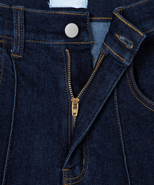 DuKKah(デュカ)の「Dukkah/【低身長向け】ピンタックデニムフレアパンツ(デニムパンツ・レディース・インディゴブルー/ブラック・X-SMALL/SMALL)」の17枚目の写真