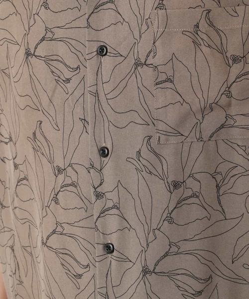 a.v.v（アーヴェヴェ）の「線画フラワープリントオープンカラーシャツ（シャツ/ブラウス・メンズ・モカ/ブラック・50/48/46）」の17枚目の写真