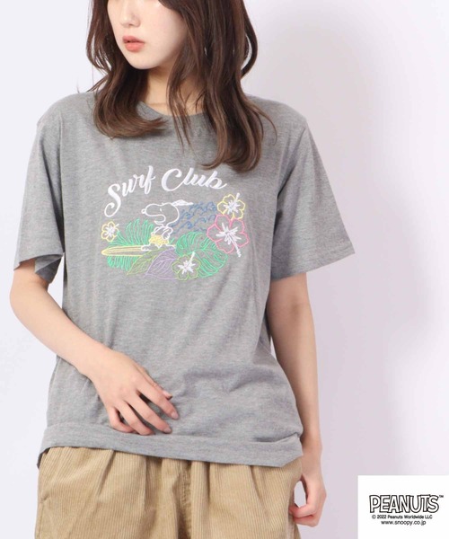 PEANUTS（ピーナッツ）の「PEANUTS スヌーピー 刺繍 Tシャツ ドッグハウス（Tシャツ/カットソー・メンズ・ホワイト/ブラック/ホワイト系その他/グレイッシュブルー/ホワイト系その他2/レッド/杢グレー/ブラック系その他・S/M/LL/L）」の14枚目の写真