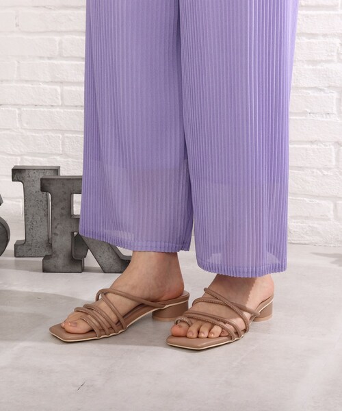 Cutie Blonde（キューティーブロンド）の「◆シアープリーツパンツ（その他パンツ・レディース・ブラック/キャメル/ライトベージュ/ライトブルー・02/03）」の9枚目の写真