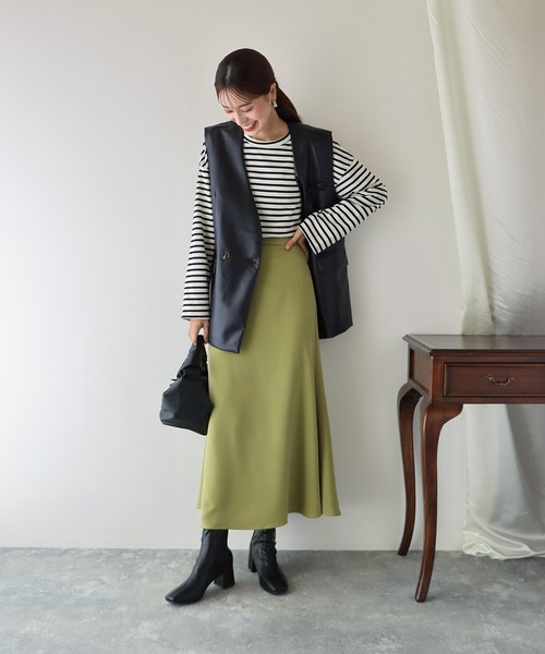 BLUEEAST(ブルーイースト)の「フェイクレザーベスト ジレ(ベスト・レディース・アイボリー/ブラック/ダークブラウン・MEDIUM)」の21枚目の写真