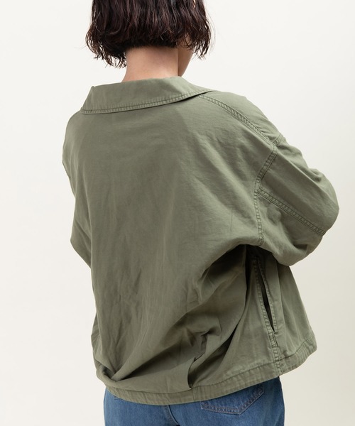 My Fav. CHILD WOMAN（マイファブチャイルドウーマン）の「綿ツイル 製品硫化染め アーミージャケット（ミリタリージャケット・レディース・カーキ・FREE）」の19枚目の写真