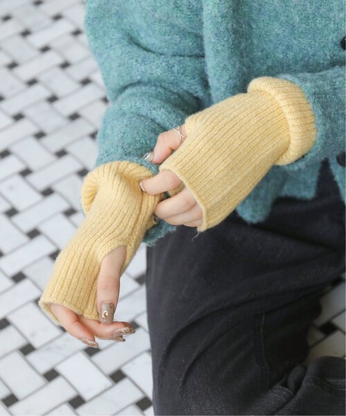 RAY CASSIN（レイカズン）の「もちもちカラーアームウォーマー（アームカバー・レディース・ブラック/ピンク/イエロー/キナリ・FREE）」の3枚目の写真