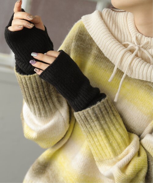 RAY CASSIN（レイカズン）の「もちもちカラーアームウォーマー（アームカバー・レディース・ブラック/ピンク/イエロー/キナリ・FREE）」の5枚目の写真