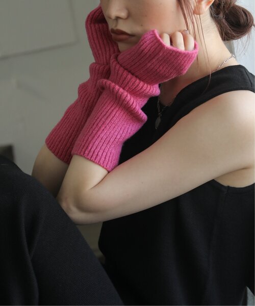 RAY CASSIN（レイカズン）の「もちもちカラーアームウォーマー（アームカバー・レディース・ブラック/ピンク/イエロー/キナリ・FREE）」の10枚目の写真