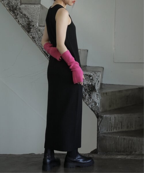 RAY CASSIN（レイカズン）の「もちもちカラーアームウォーマー（アームカバー・レディース・ブラック/ピンク/イエロー/キナリ・FREE）」の15枚目の写真