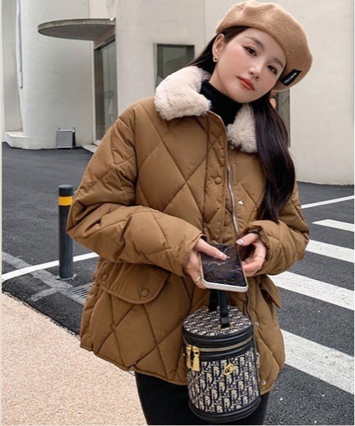 Dream garden（ドリームガーデン）の「フェックファー衿中綿ジャケットCOAT（その他アウター・レディース・ブラウン/ブラック/アイボリー・FREE）」の11枚目の写真