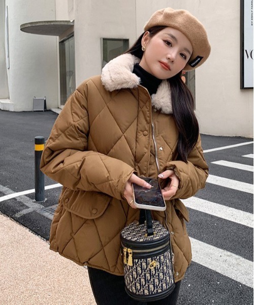 Dream garden（ドリームガーデン）の「フェックファー衿中綿ジャケットCOAT（その他アウター・レディース・ブラウン/ブラック/アイボリー・FREE）」の15枚目の写真