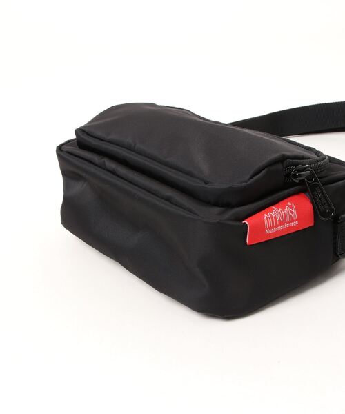Manhattan Portage(マンハッタンポーテージ)の「The Broome Shoulder Bag Matte Twill(ショルダーバッグ・メンズ・ブラック・X-SMALL)」の17枚目の写真