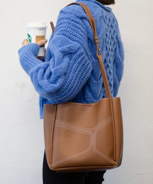 the case（ザケース）の「[THE CASE SELECT]embroidery vegan leather tote　エコレザートートバッグ *ポーチ付き（ショルダーバッグ・レディース・ブラック/グリーン/ブラウン/ベージュ・FREE）」の9枚目の写真
