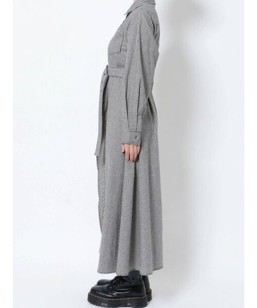 jouetie(ジュエティ)の「【低身長サイズあり】アシメステッチシャツワンピース(ワンピース・レディース・オフホワイト/ブラック/グリーン・MEDIUM/SMALL)」の7枚目の写真