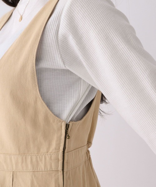 repipi armario（レピピ アルマリオ）の「Vネックボックスプリーツワンピース（ワンピース・キッズ・ブルー/ブラック/ブラウン・SMALL/MEDIUM/LARGE）」の20枚目の写真