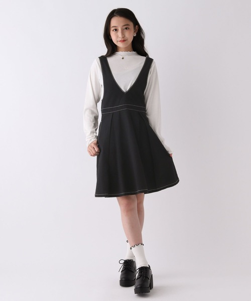 repipi armario（レピピ アルマリオ）の「Vネックボックスプリーツワンピース（ワンピース・キッズ・ブルー/ブラック/ブラウン・SMALL/MEDIUM/LARGE）」の11枚目の写真